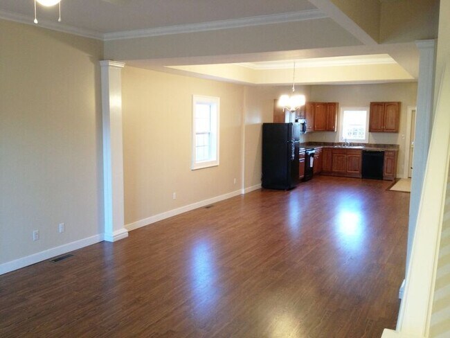 Foto del edificio - 1340 Hinton St