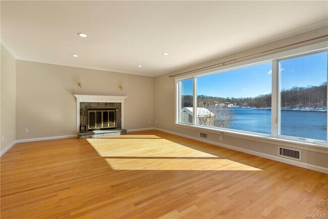 Building Photo - 37 Lakeside Rd