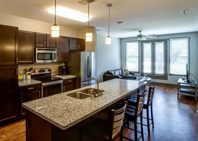 Building Photo - Campus West at Tryon