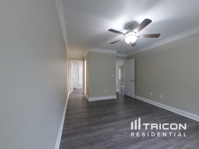 Foto del edificio - 2619 Mckinley Dr