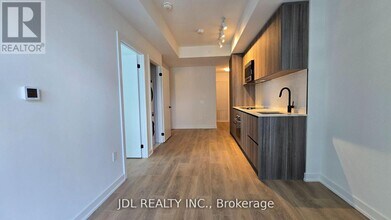 Building Photo - 127 Broadway Ave