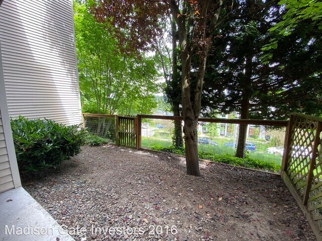 Building Photo - 2 br, 2 bath Apartment - Madison Gate 231 ...