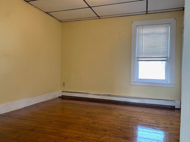 Building Photo - 113 Myrtle St