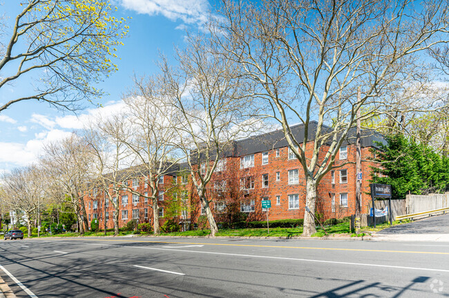 Building Photo - Horizon House