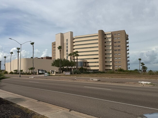 Building Photo - 4350 Ocean Dr