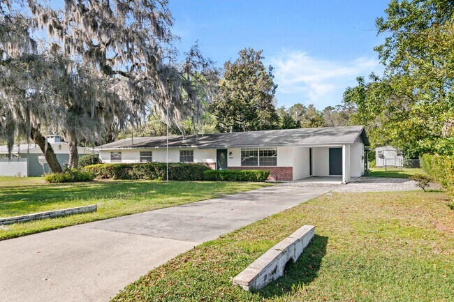 Foto del edificio - Great 4 bedroom 2 bath home in NW Gainesville