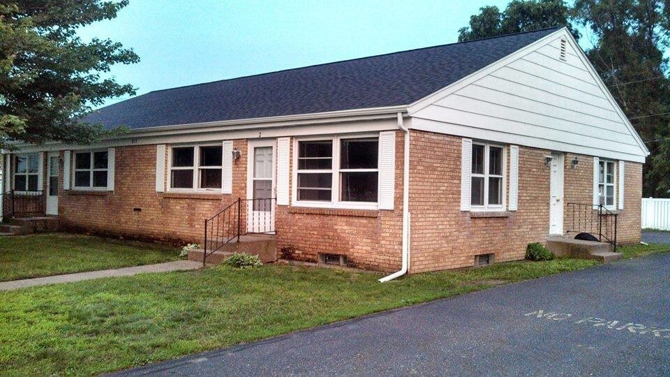 Primary Photo - 2113 Eddy Ln
