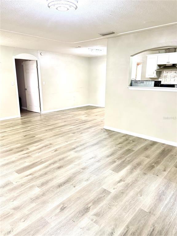 Foto del edificio - 2474 Dianne Dr