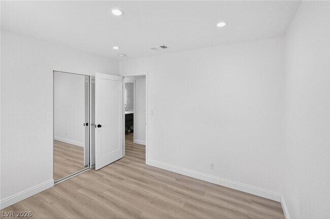 Foto del edificio - 5270 S Sepulveda Blvd