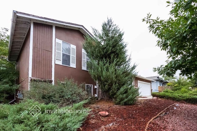Building Photo - 13007 E Florida Dr
