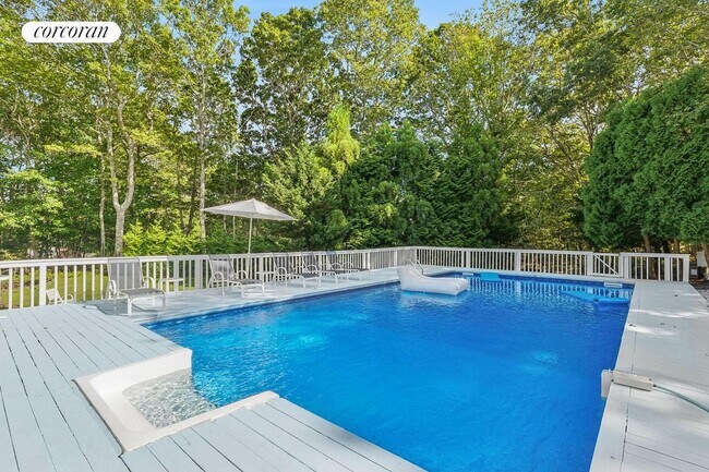 Foto del edificio - 5 Mountain Laurel Ln