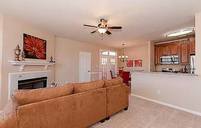 Foto del edificio - 310 Primrose Ln