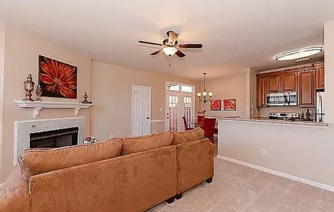 Photo - 310 Primrose Ln Apartment