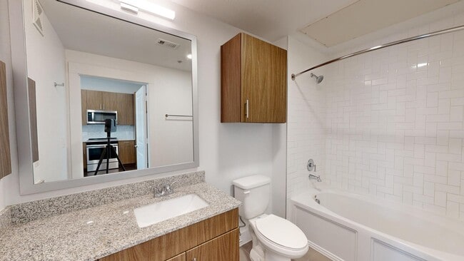 Interior Photo - Griffis Oak Lawn