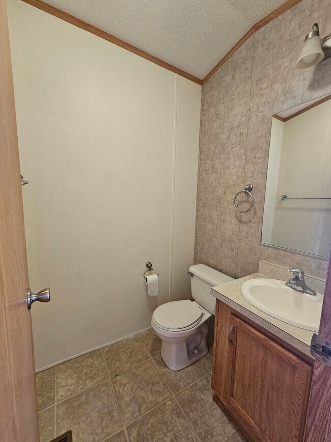 Foto del edificio - 202 Elm Ln