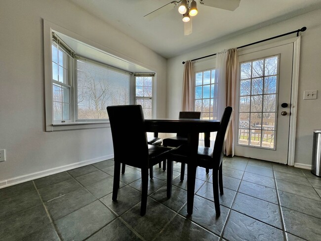Building Photo - Fully Furnished Rental Property