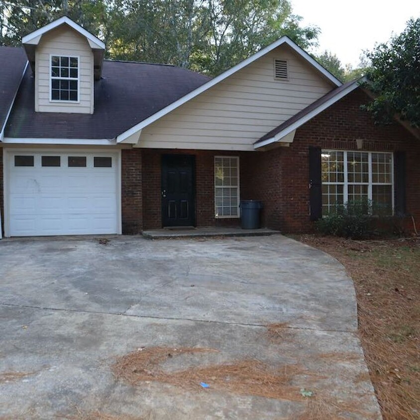 Foto principal - Harris County 3 bedroom 2 bath with garage