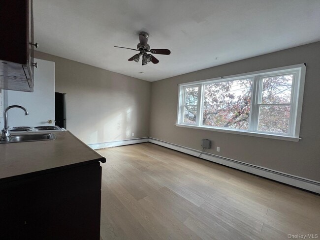 Foto del edificio - 1313 Jericho Tpke