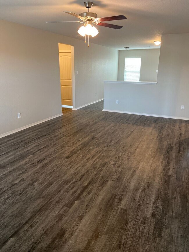 Building Photo - *Pre-Leasing* Four Bedroom | Two Bathroom ...