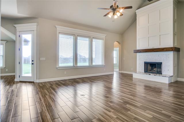 Building Photo - 302 Oar Wood Dr