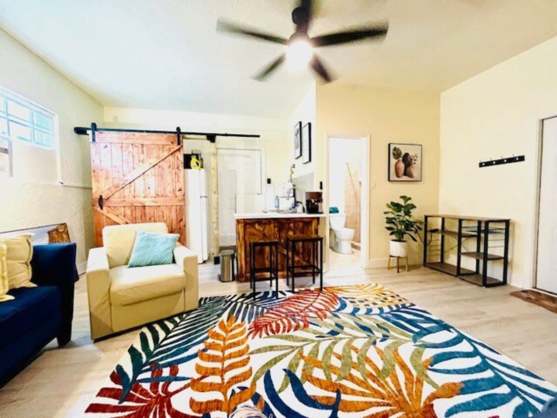 Foto principal - 507 NE 34th St