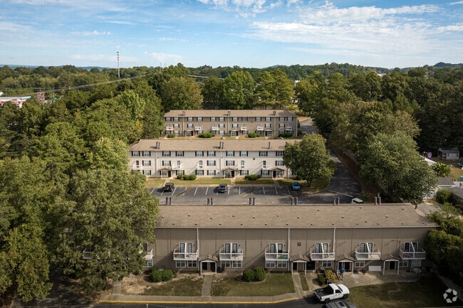 Campus - The Hills at Oakwood Apartments
