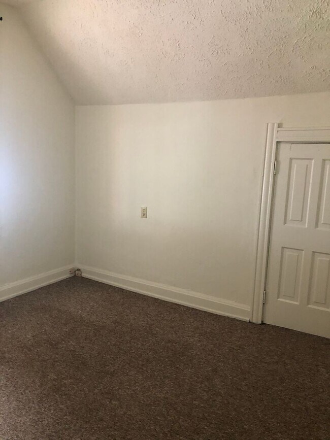 Foto del edificio - 1115 N College Ave