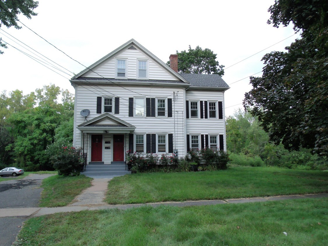 Primary Photo - 482 Hartford Ave