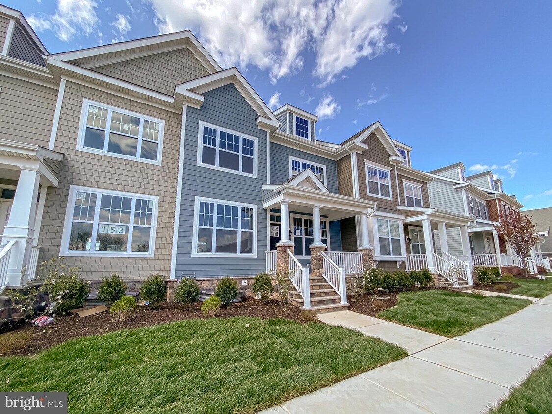 Primary Photo - 403 Quigley Dr