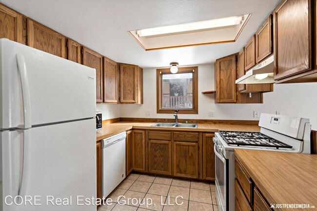 Building Photo - 2 br, 1.5 bath House - 3248 Orion Circle