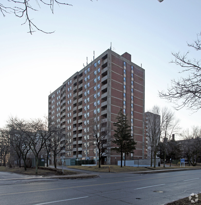 Building Photo - Elmwell Towers