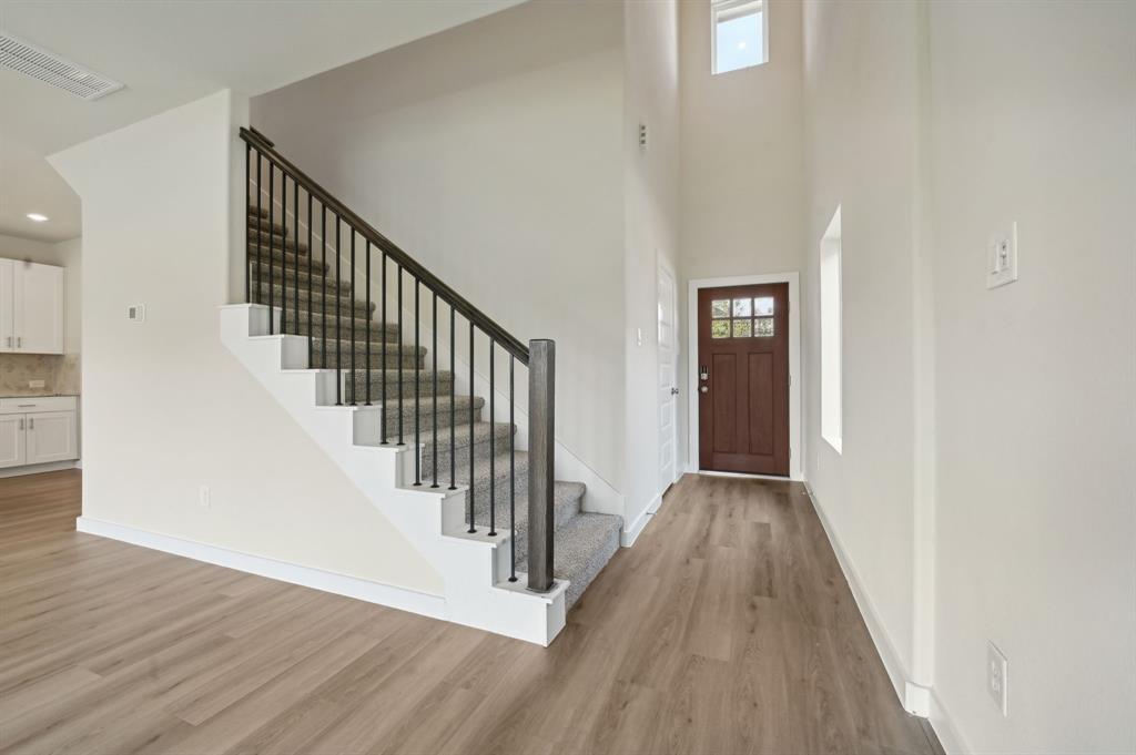 Building Photo - 17410 Rosette Grass Dr