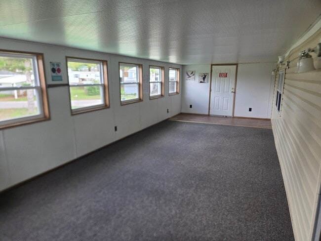 Building Photo - 12525 Knollwood Ln