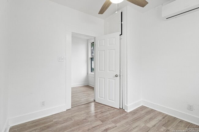 Building Photo - 2106 Saunders Ave