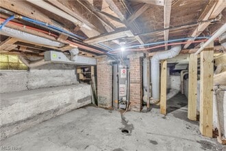 Building Photo - 812 Lovett Pl