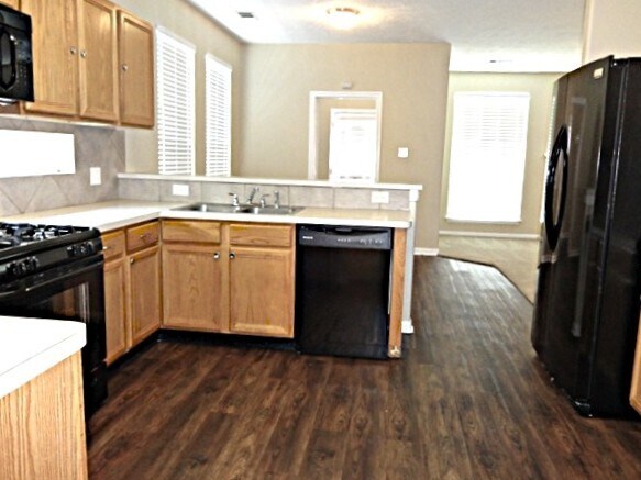Building Photo - 2906 Tara Gables Ct