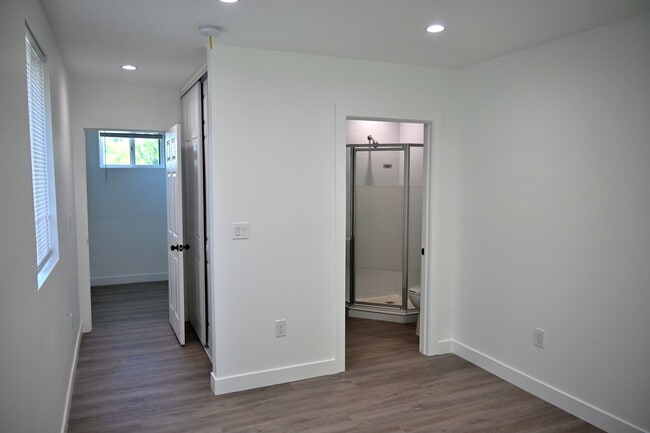 Building Photo - 13538 Remington St