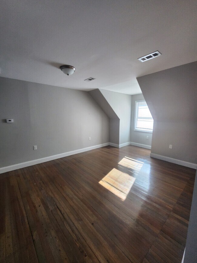 Foto del edificio - 151 Howard Ave