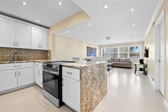 Building Photo - 329 SE 3rd St Building Photo - 329 SE 3rd St