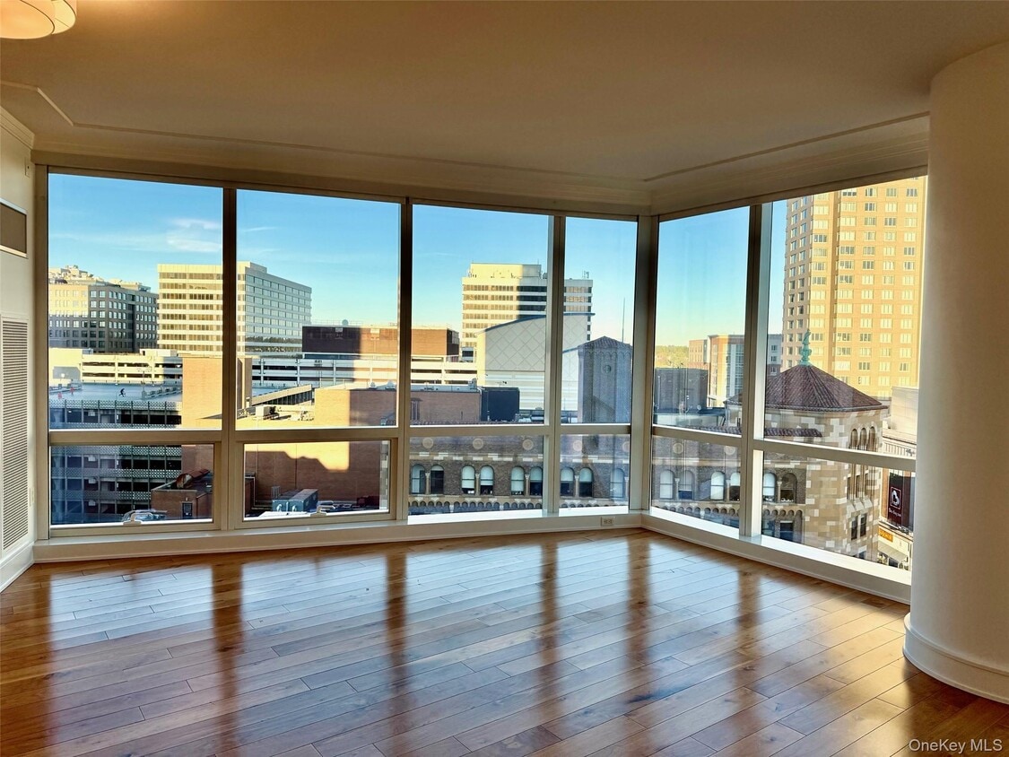 Foto principal - 1 Renaissance Square