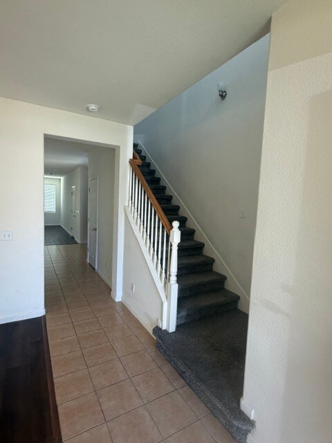 Foto del edificio - Gorgeous 3 Bedroom 2.5 Bathroom Plus Loft