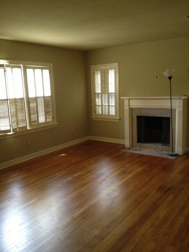 Foto del edificio - PRICE REDUCTION!!! 3 Bedroom 3 bath in Tec...