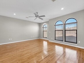 Building Photo - 2505 Dallas St