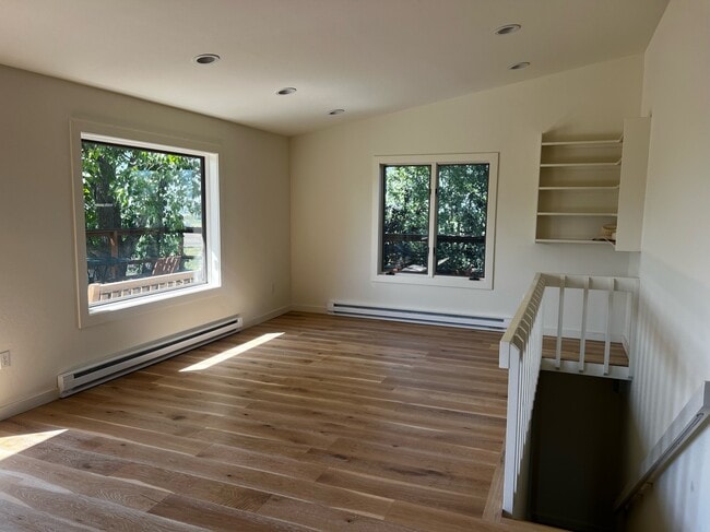 Building Photo - 5014 Justin Ln