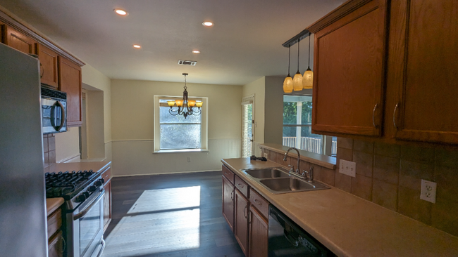 Building Photo - 15232 Drusilla's Dr