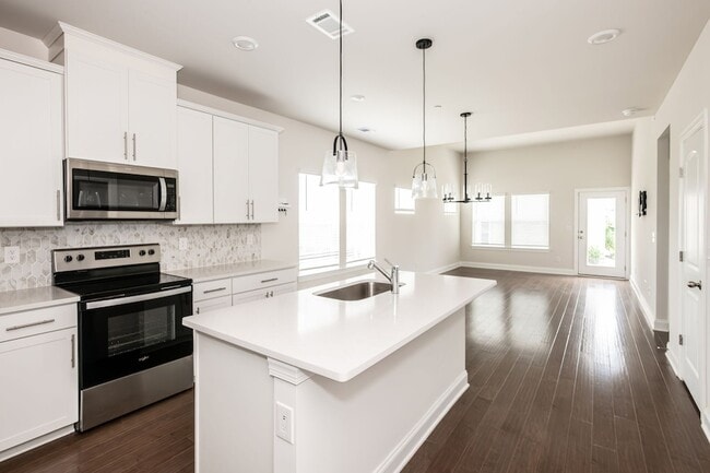 Photo - 204 Douglas Bend Rd Apartment