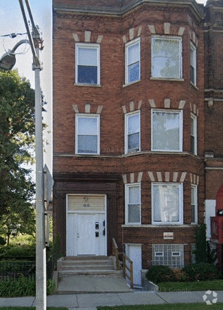 Building Photo - 8915 S Exchange Ave