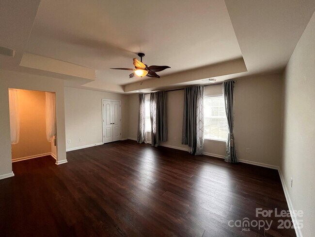 Foto del edificio - 14007 Highland Meadow Rd