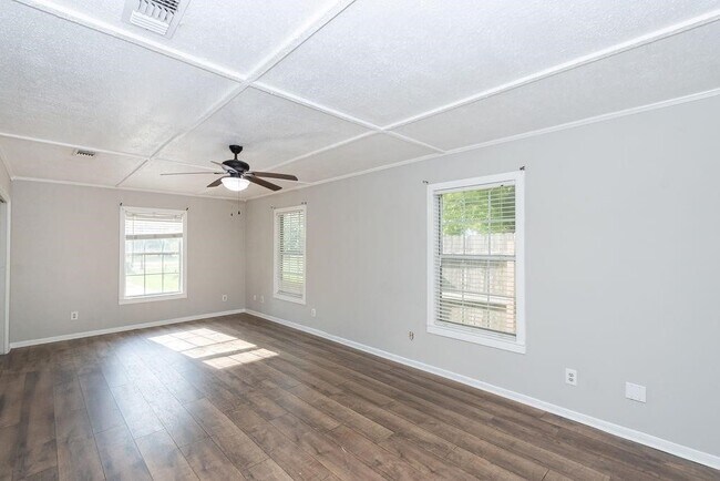 Foto del edificio - 2523 S Broadway St