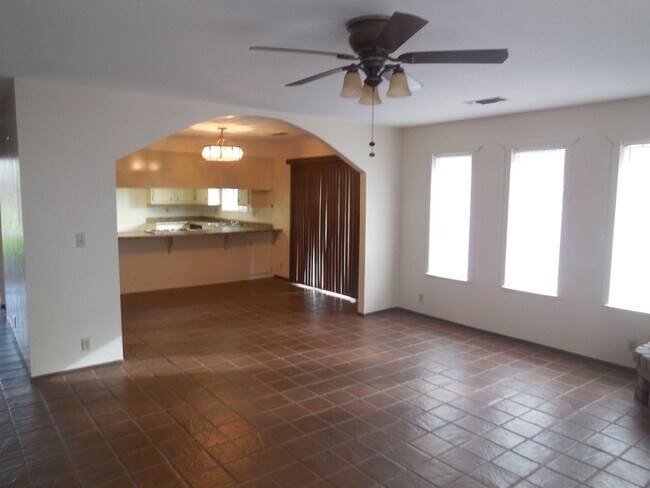 Building Photo - COUNTRY SETTING - LOVELY HOME SITTING ON 2...